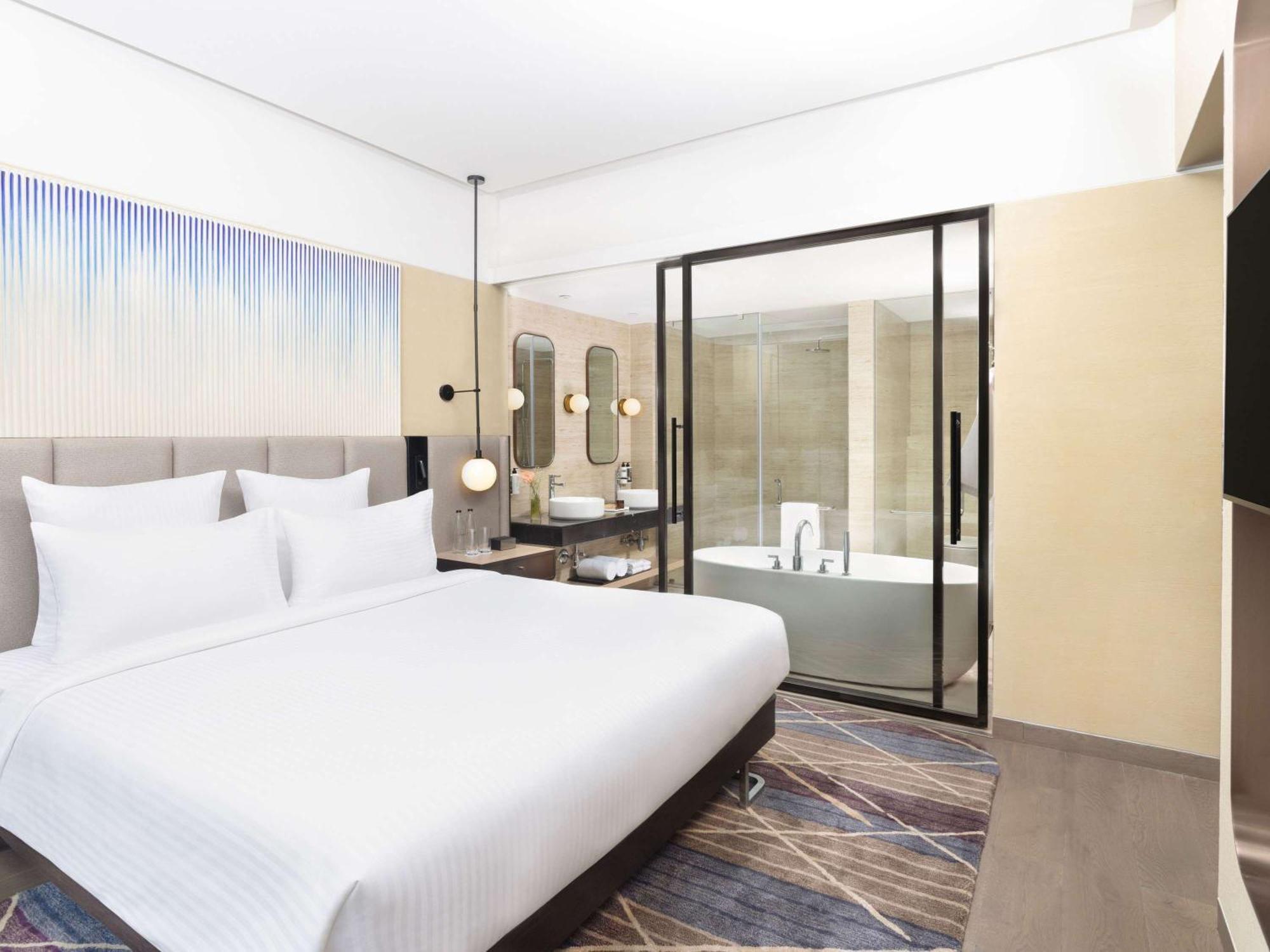 Novotel New Delhi City Centre Eksteriør bilde