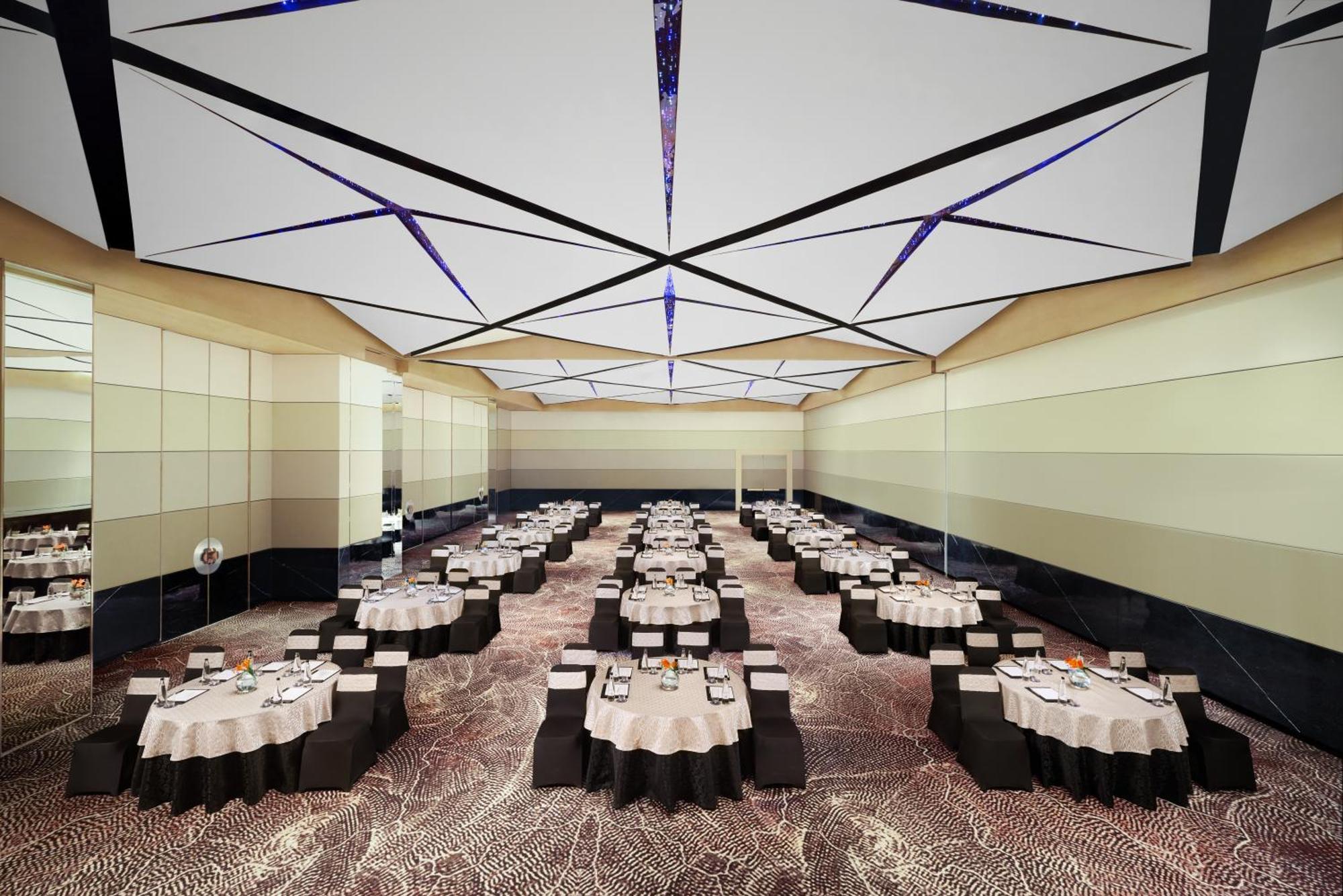 Novotel New Delhi City Centre Eksteriør bilde