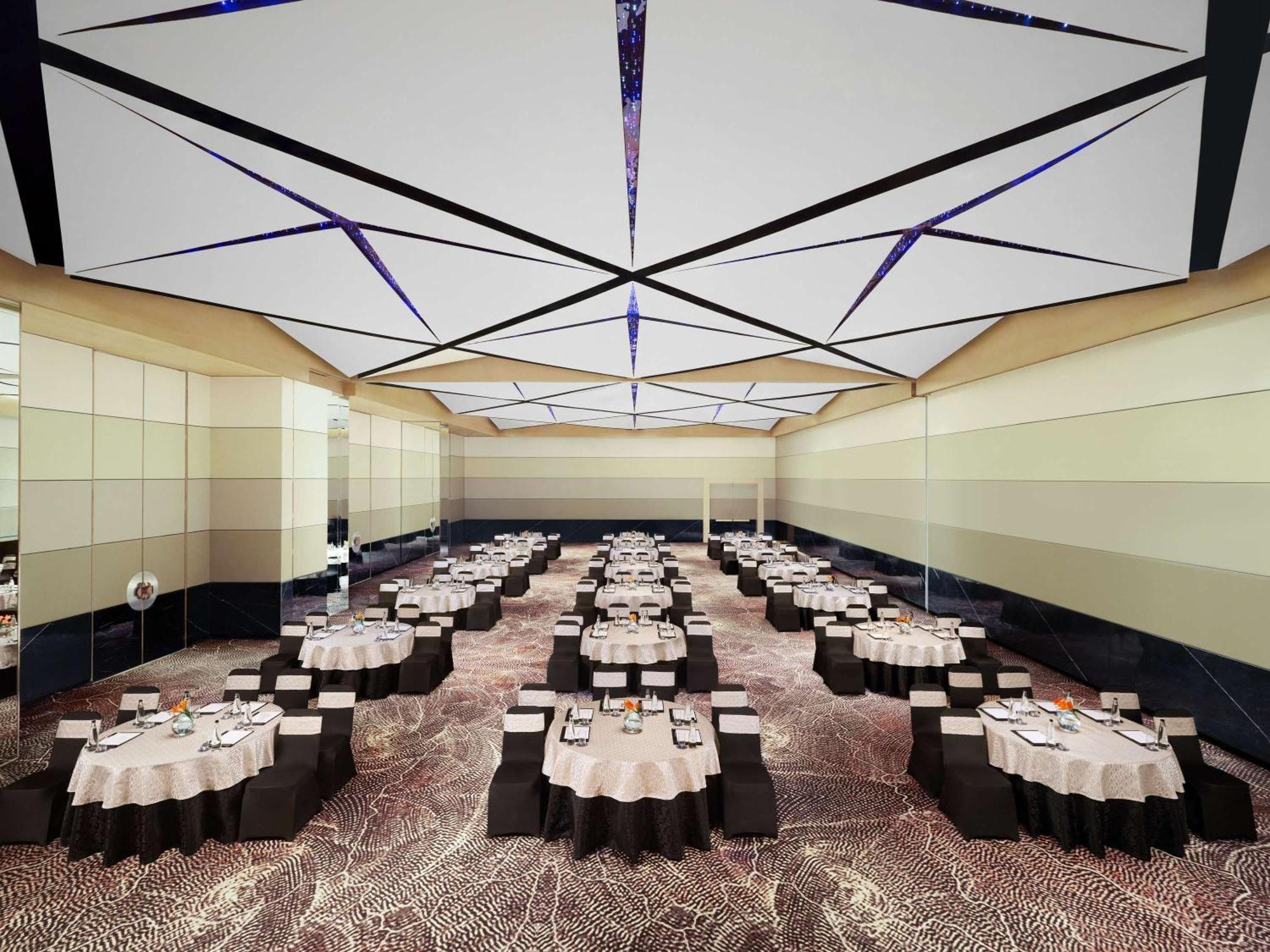 Novotel New Delhi City Centre Eksteriør bilde